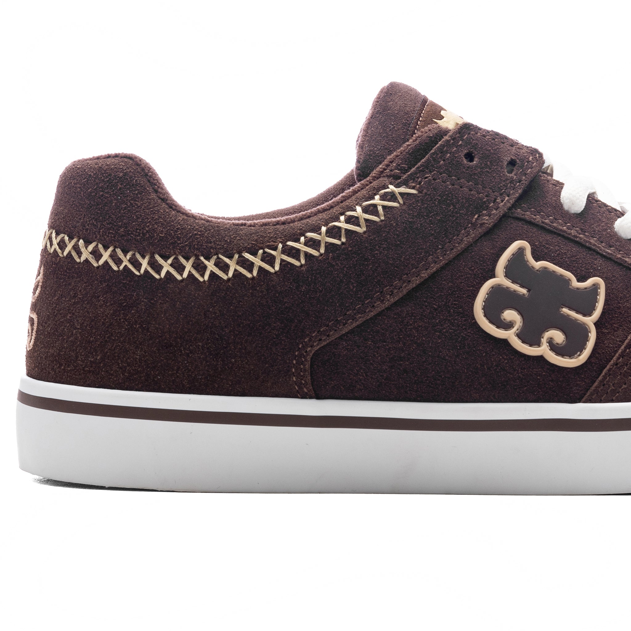 Ipath Reed Low Brown Suede Shoes heel close.jpg