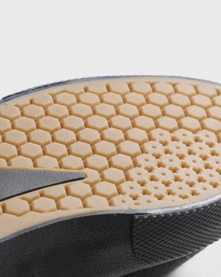 Lakai_Cambridge_Skate_Shoes_Charcoal_sole.png