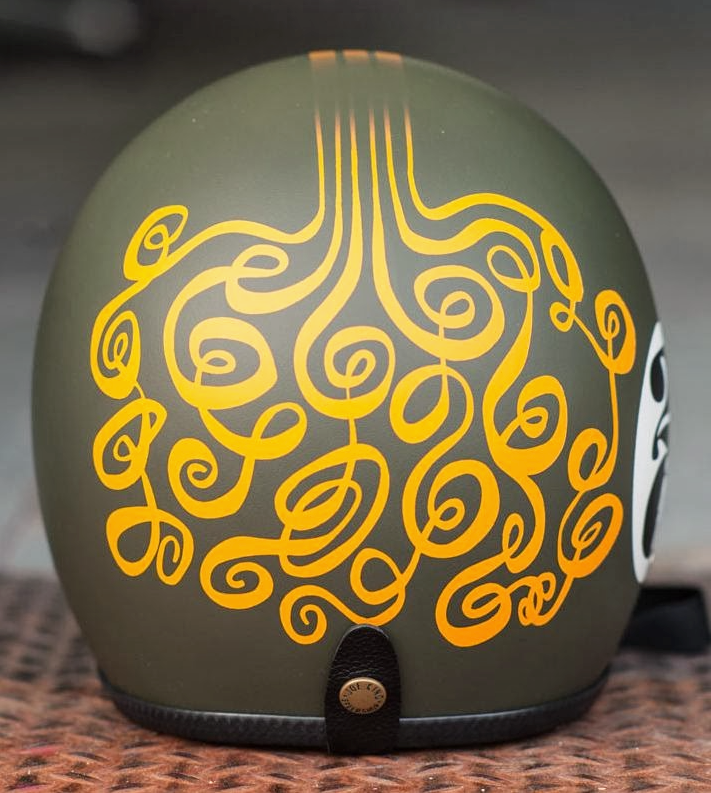 Girl x Joe King Speed Shop Helmet Medium back.png