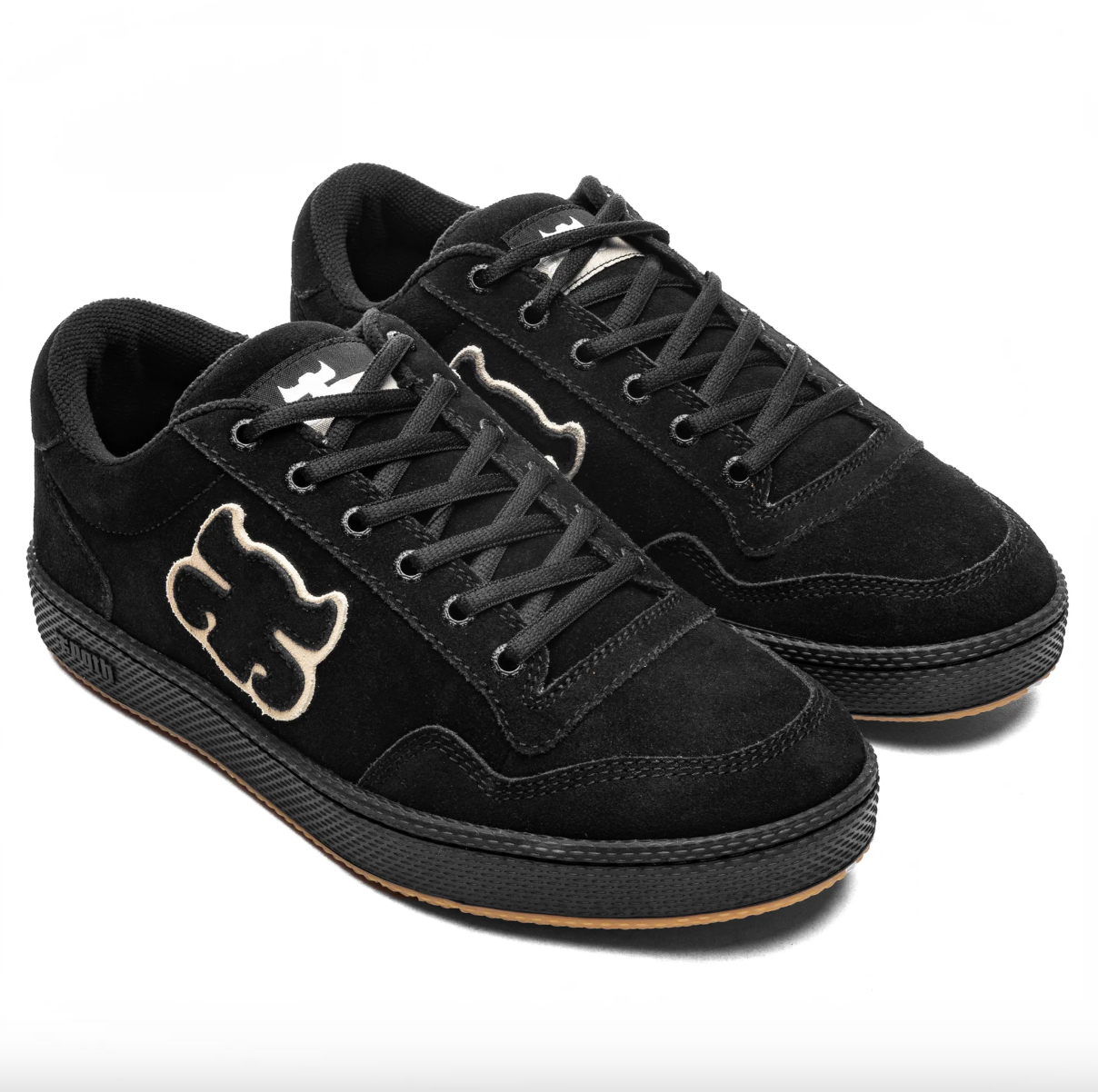 Ipath_1985_Black_suede_Shoes_pair.png