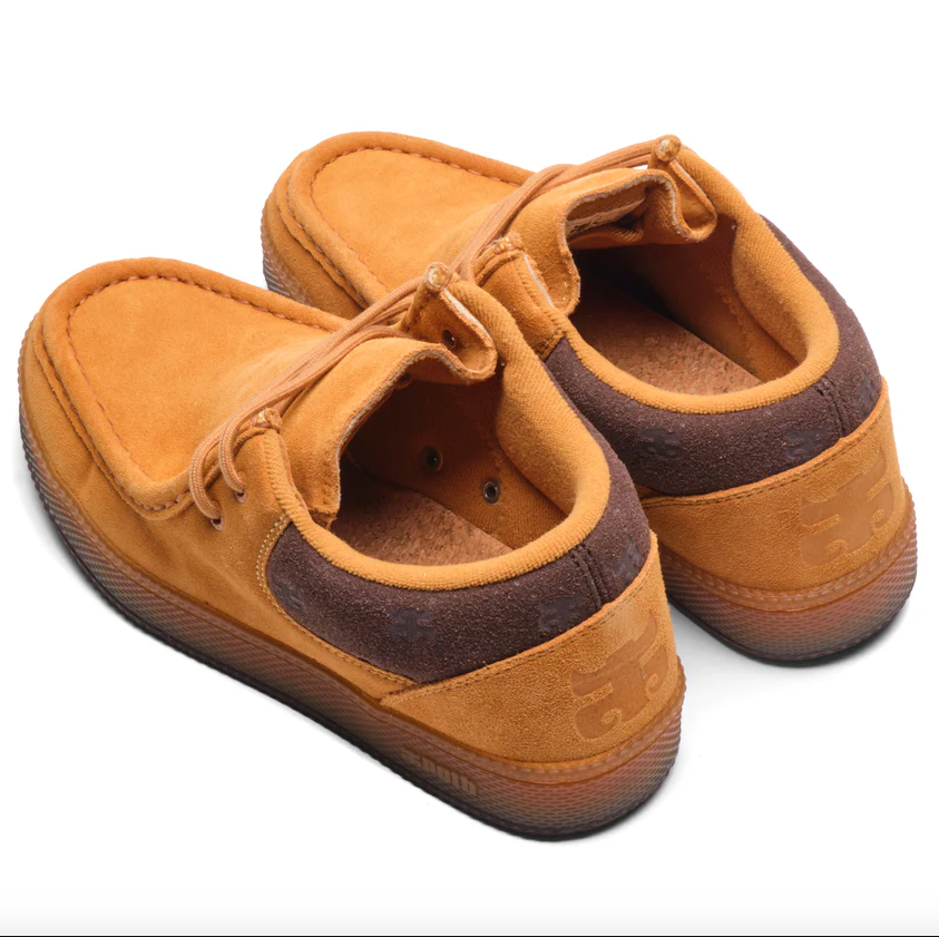 Ipath_Cats_Mid_Suede_Shoes_4.png