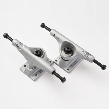 Tensor_Mag_Light_Skateboard_Trucks_Silver4.png