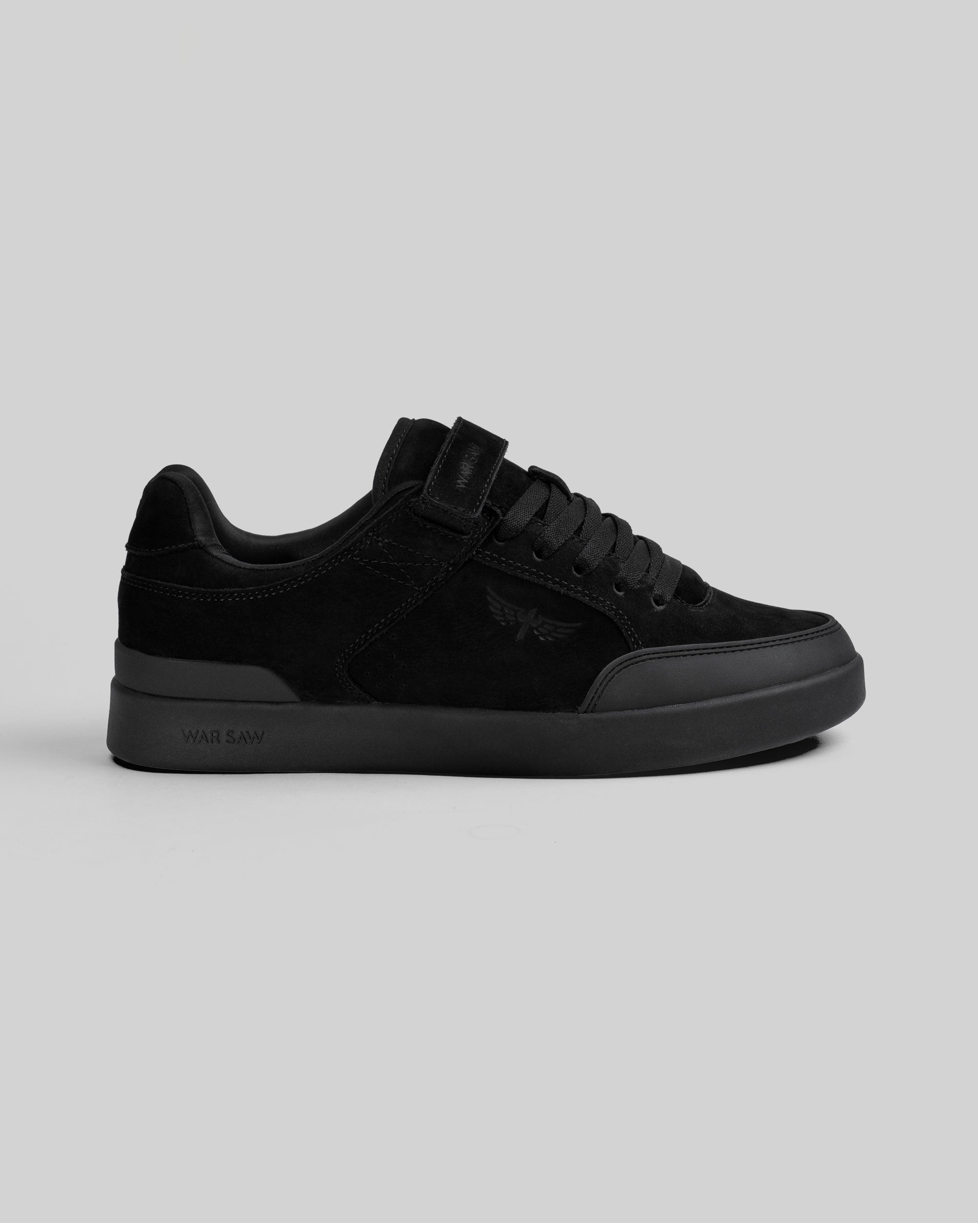 ws_tribute_black_black_01.jpg