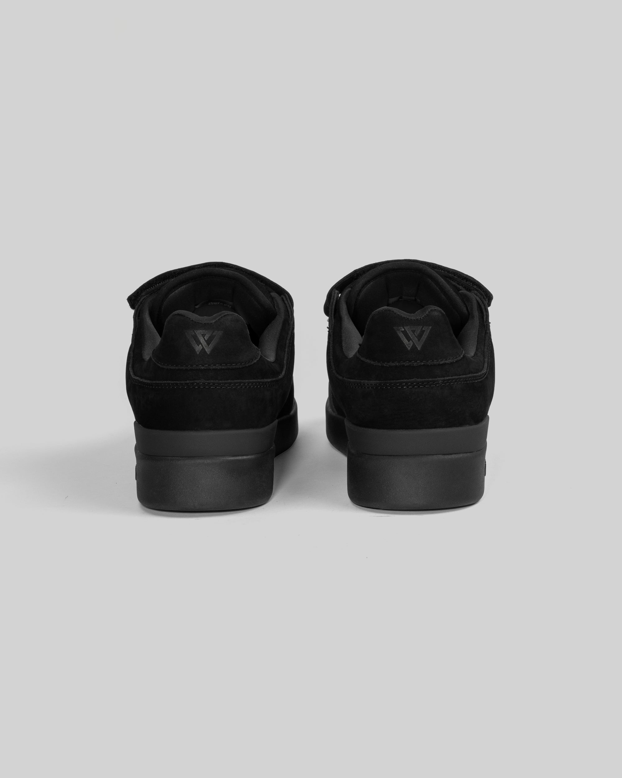 ws_tribute_black_black_02.jpg