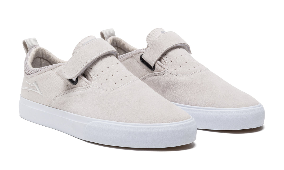 RILEY-2-VS_White-Suede_MS3210091A00_WHTES_2_26b12825-5f39-4072-953e-692188a178bb.jpg